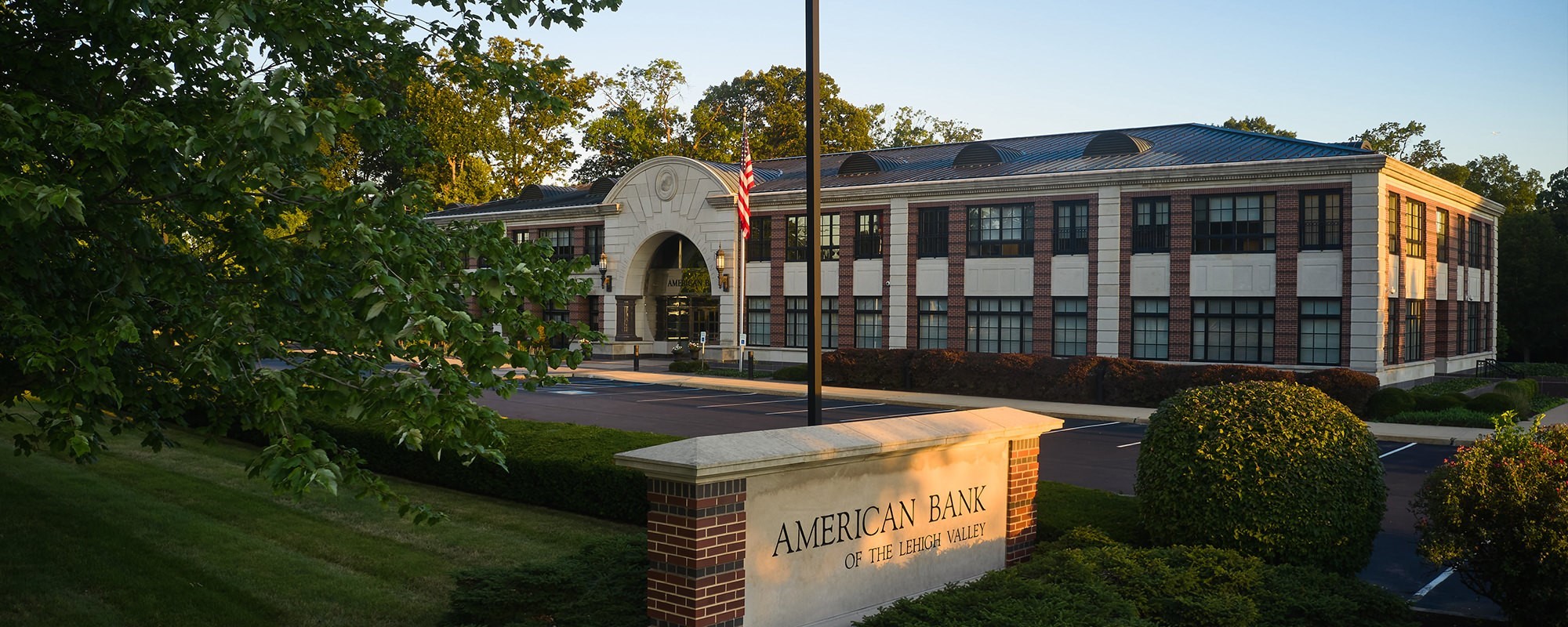 Exterior photography of American Bank